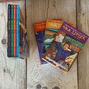 Hank Zipzer Kids Book Set of 7 - Colorful Collection